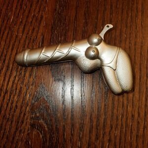 Vintage Adult Novelty Butane Lighter Rare Gag Gun Male & Female Anatomy Features